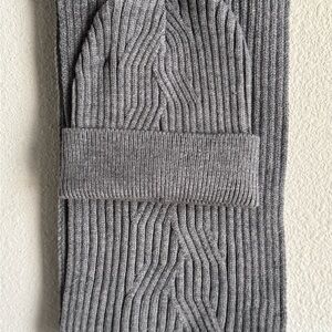 Gray Ribbed Knit Beanie and Scarf Set
